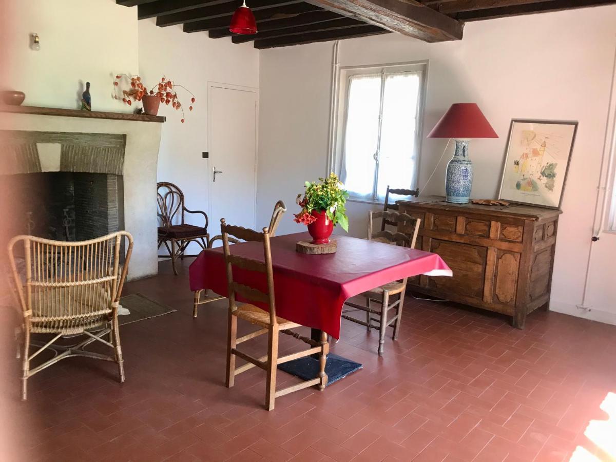 Gite De Mauxe Villa Acquigny Екстериор снимка